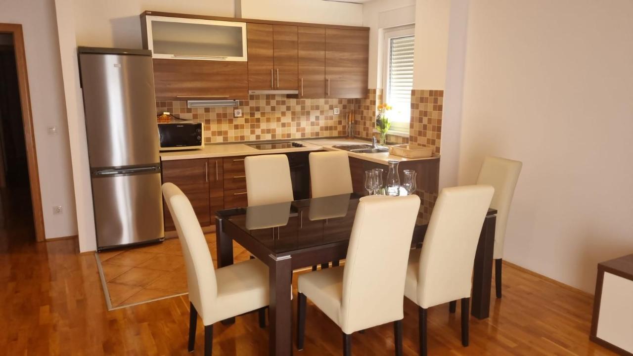 Apartment Nina Makarska Exterior photo